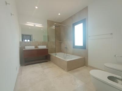 Enormously large new-build finca with aerothermal underfloor heating and partial sea views near S Ho