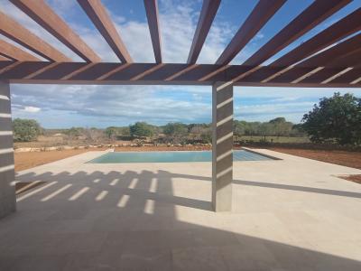 Enormously large new-build finca with aerothermal underfloor heating and partial sea views near S Ho