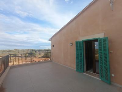 Enormously large new-build finca with aerothermal underfloor heating and partial sea views near S Ho