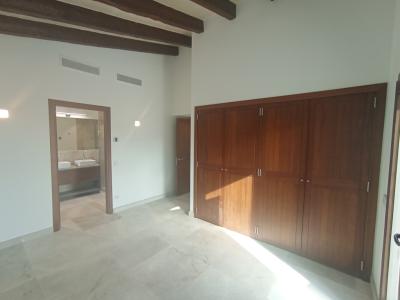 Enormously large new-build finca with aerothermal underfloor heating and partial sea views near S Ho