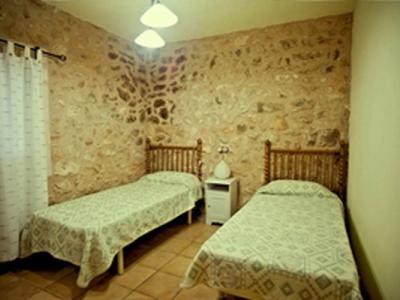 Enorm grosses Dorfhaus mit Pool und Innenhof bei Campos in einer Dorfsiedlung-DH 24