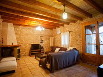 Enorm grosses Dorfhaus mit Pool und Innenhof bei Campos in einer Dorfsiedlung-DH 24