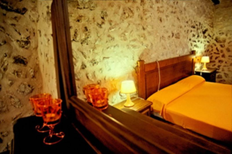 Enorm grosses Dorfhaus mit Pool und Innenhof bei Campos in einer Dorfsiedlung-DH 24