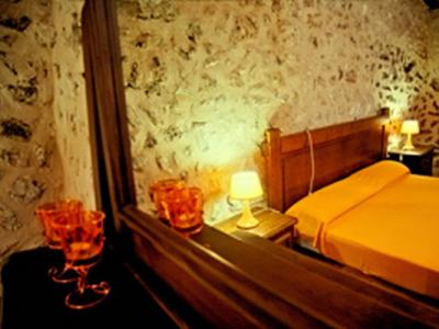 Enorm grosses Dorfhaus mit Pool und Innenhof bei Campos in einer Dorfsiedlung-DH 24