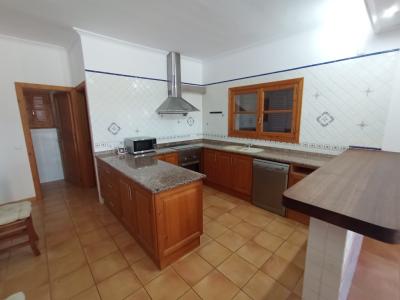 Enorme teilmöblierte FInca mit Ölheizung, Pool und Meerblick bei Porto Colom--- F 181