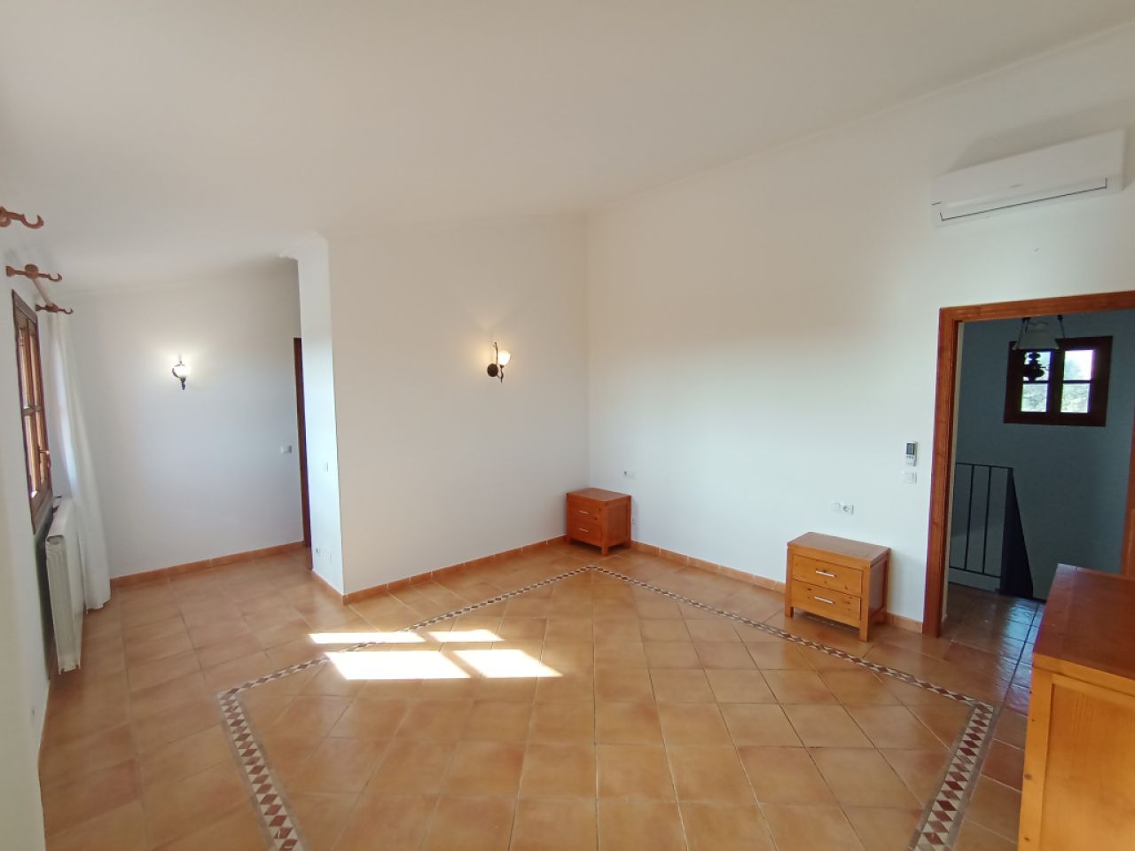 Enorme teilmöblierte FInca mit Ölheizung, Pool und Meerblick bei Porto Colom--- F 181