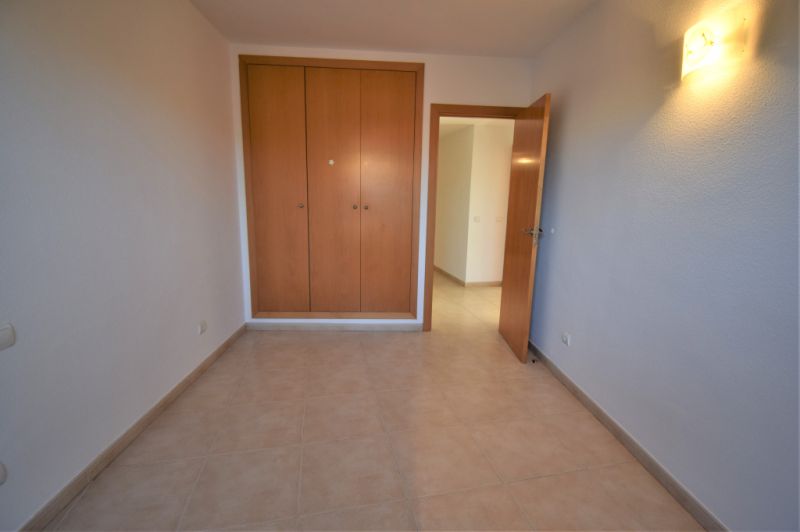 Ground floor rental 3 bedrooms, 2 bathrooms, garden, garage, storage room, communal pool