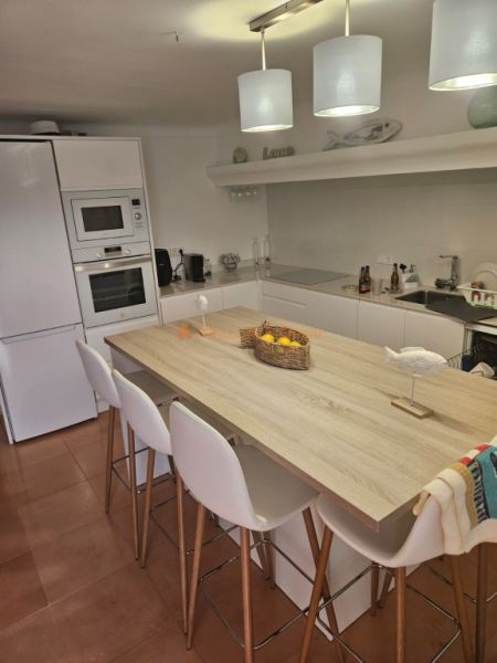 Ground floor house for rent in Port Vell