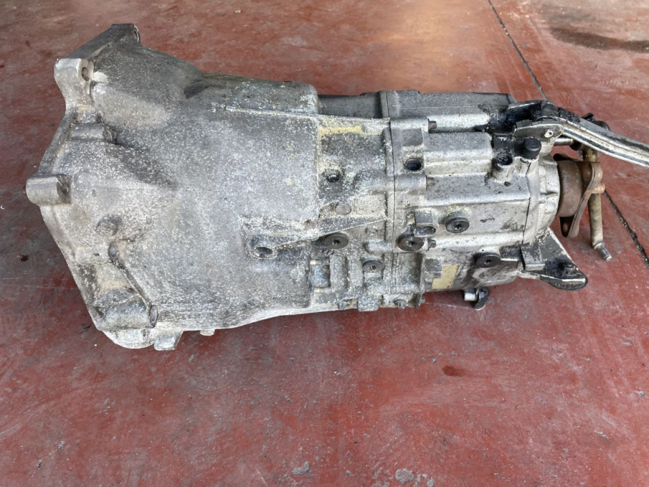 Parts lot BMW 525TSD E34 gearbox, shafts, complete central shaft