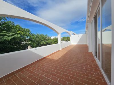 Primera ocupación, apartamento estiloso en Cala Dor con terraza XXL y jardín de invierno