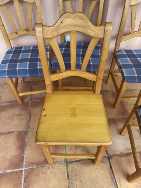 Esstisch 140/240x90 cm inkl. 6 Stühle