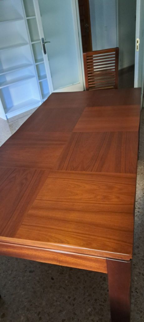 Mesa comedor y sillas