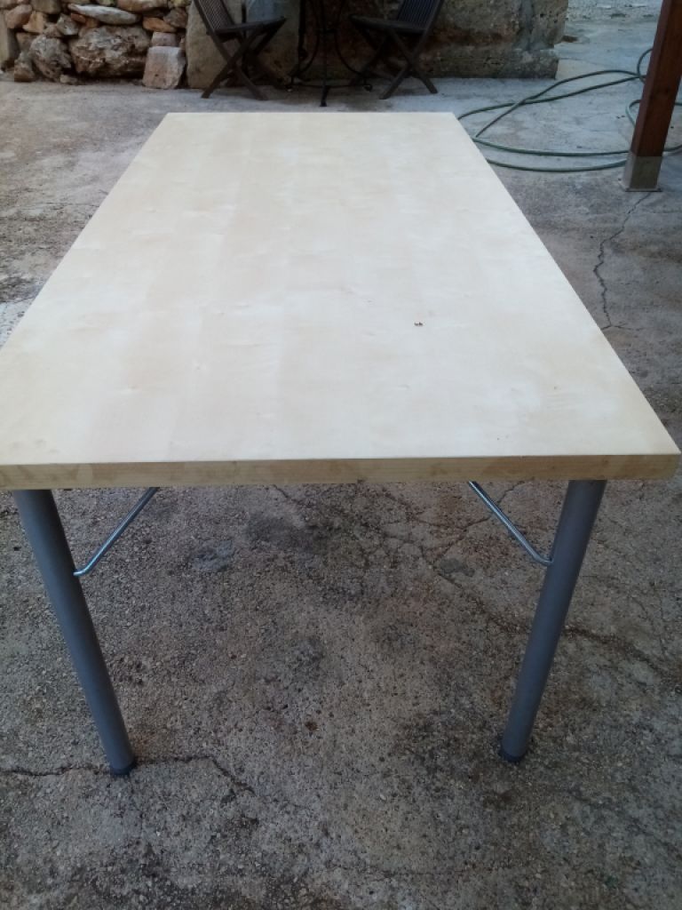 Dining table for sale