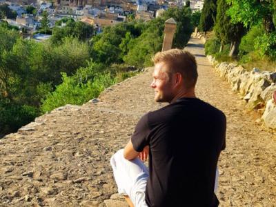 Examinierter Altenpfleger 15 Jahre Berufserfahrung - humorvoll - entspannt - verständnisvoll