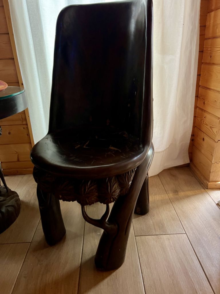 EXCLUSIVE:   Massive tropical wood seating set - 4 chairs and 1 table