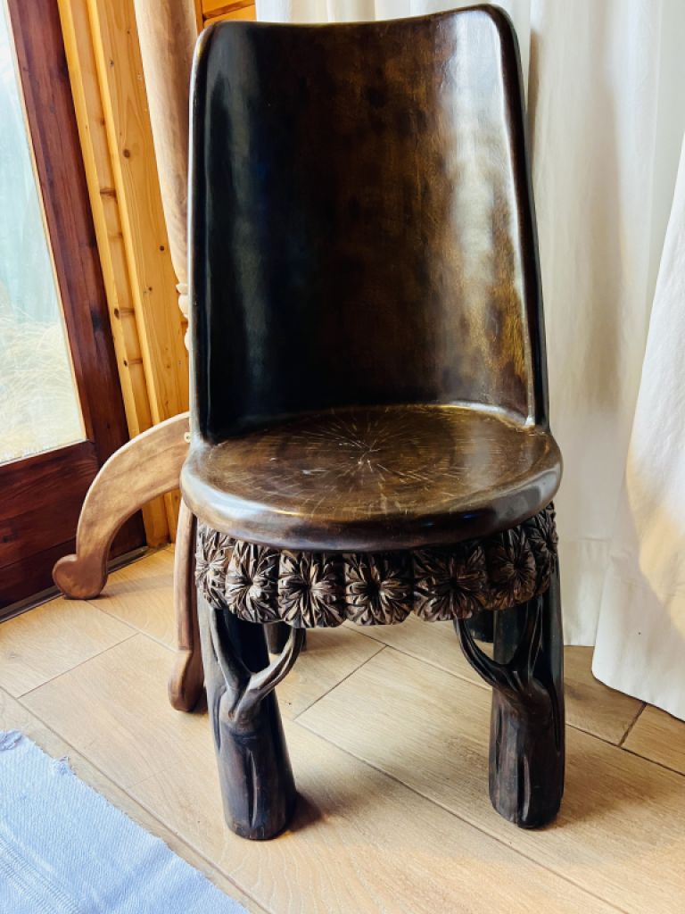 EXCLUSIVE:   Massive tropical wood seating set - 4 chairs and 1 table