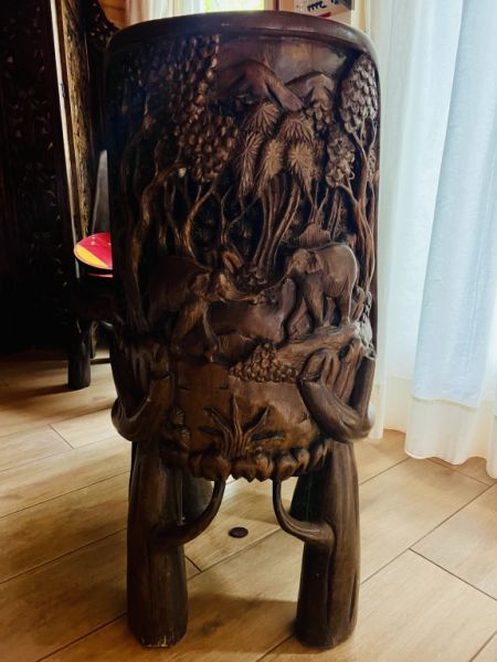 EXCLUSIVE:   Massive tropical wood seating set - 4 chairs and 1 table