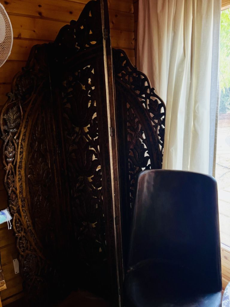 EXCLUSIVE:   Massive tropical wood seating set - 4 chairs and 1 table