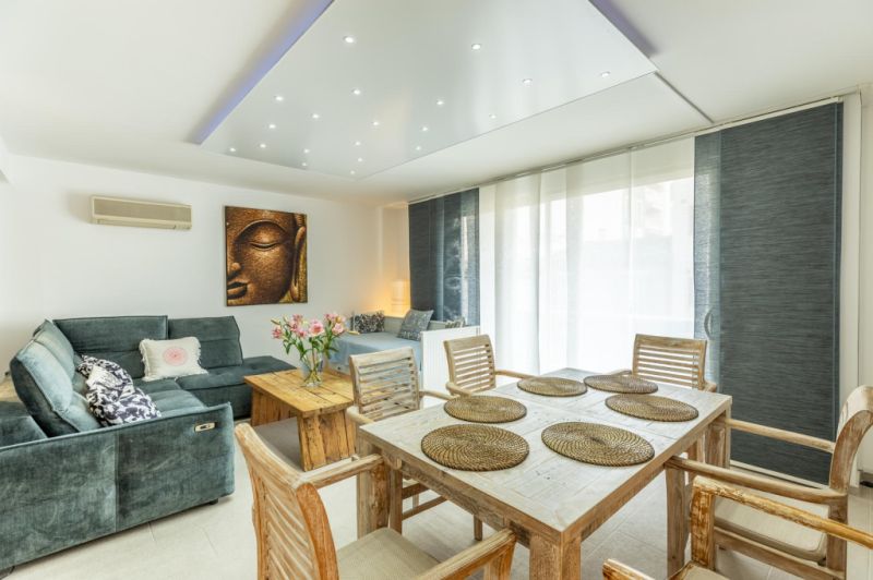 EXCLUSIVA: Casa residencial con licencia vacacional y local en Puerto Alcudia