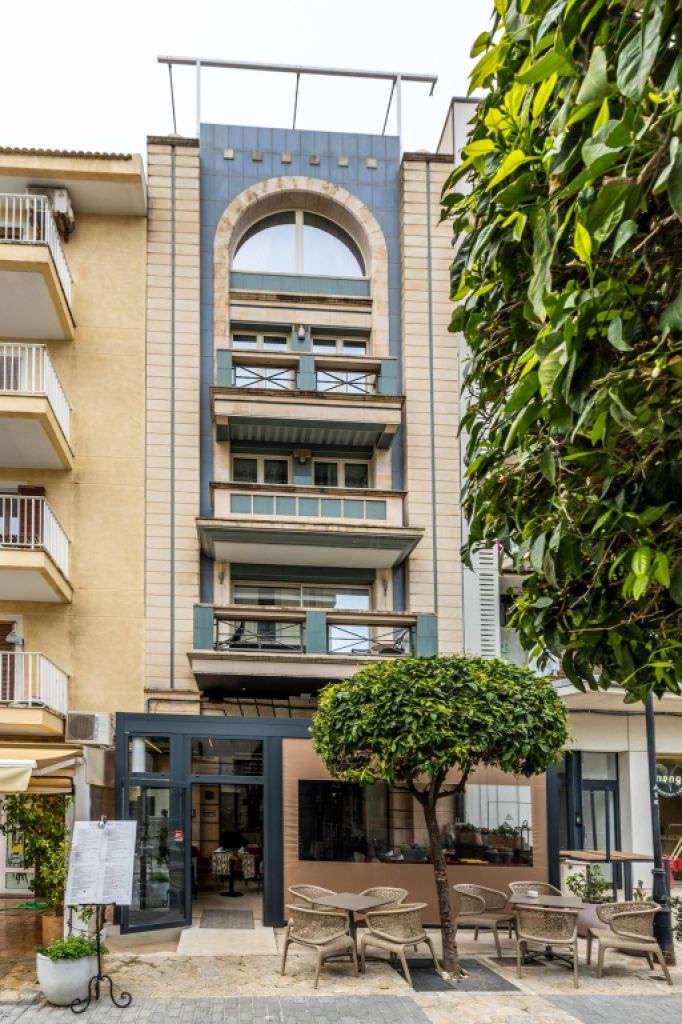 EXCLUSIVA: Casa residencial con licencia vacacional y local en Puerto Alcudia