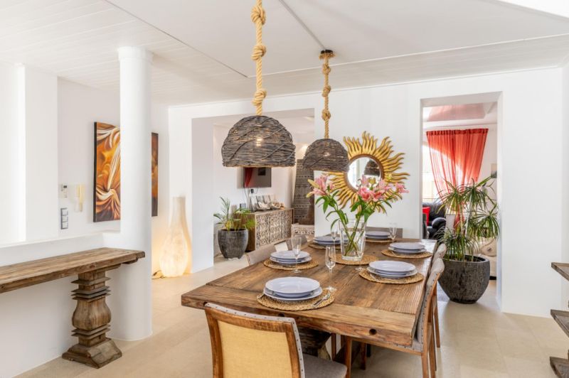 EXCLUSIVA: Casa residencial con licencia vacacional y local en Puerto Alcudia