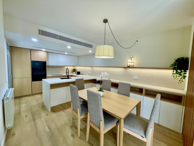 Exklusive Erstbezug-Wohnung nach kompletter Renovierung in Palma