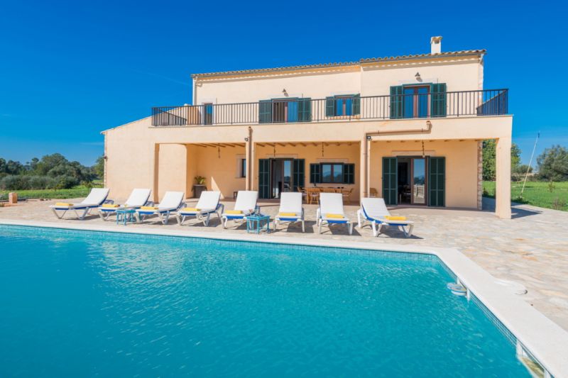 Exklusive und elegante 2 Etagenfinca mit allen Extras bei Campos-Felanitx -- F 50