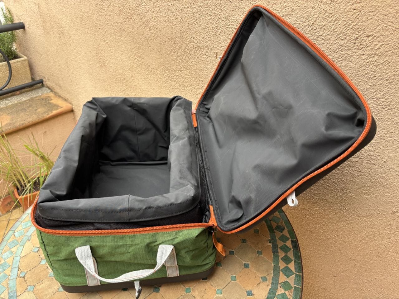 Nevera plegable, laterales blandos, tamaño mediano