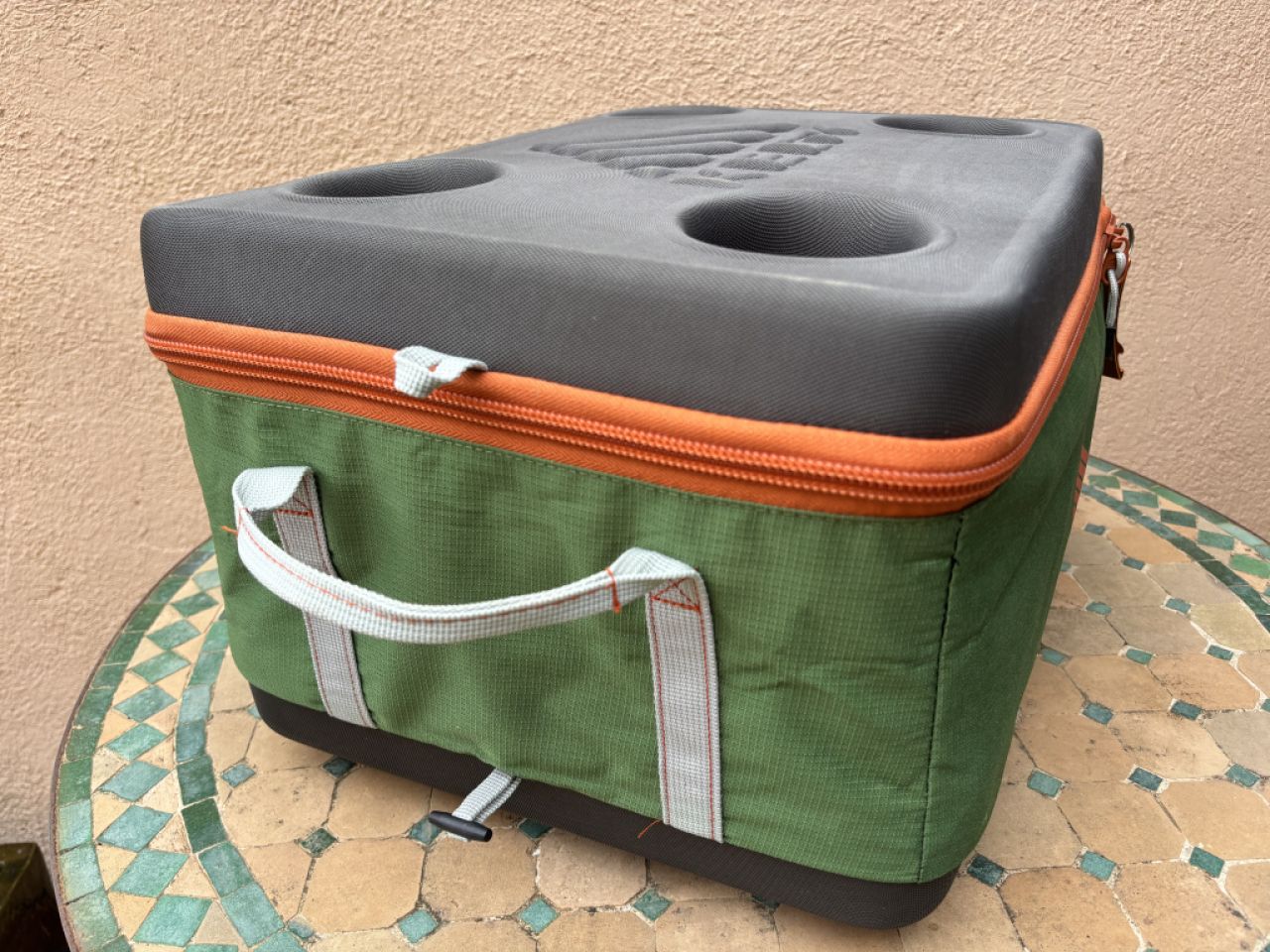 Nevera plegable, laterales blandos, tamaño mediano