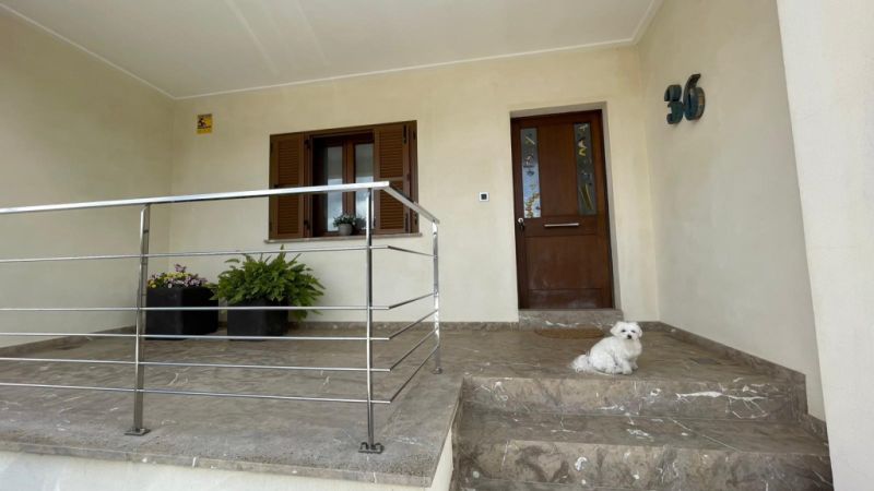 Fantastisches Dorfhaus im Chalet-Stil in Villafranca — Nahe dem Flughafen und 25 Minuten nach Palma