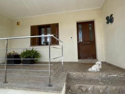 Fantastisches Dorfhaus im Chalet-Stil in Villafranca — Nahe dem Flughafen und 25 Minuten nach Palma