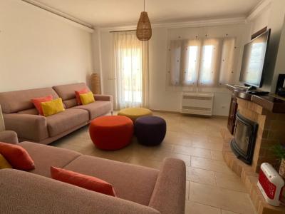 Fantastisches Dorfhaus im Chalet-Stil in Villafranca — Nahe dem Flughafen und 25 Minuten nach Palma