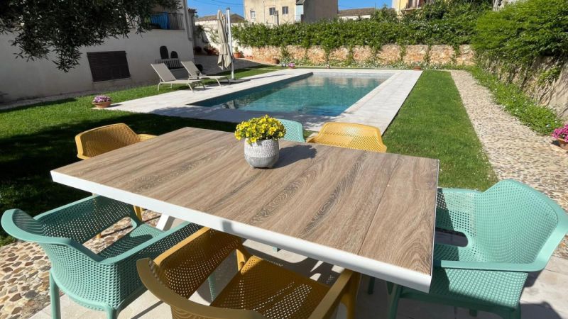 Fantastisches Dorfhaus im Chalet-Stil in Villafranca — Nahe dem Flughafen und 25 Minuten nach Palma