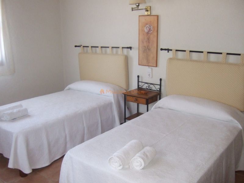 Fantastisches Haus in Arta zu vermieten – 240 m² Wohnfläche