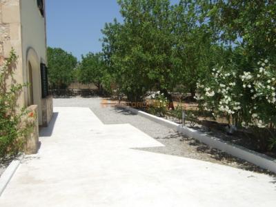 Fantastisches Haus in Arta zu vermieten – 240 m² Wohnfläche