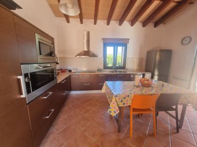 Fantastisches Haus in Arta zu vermieten – 240 m² Wohnfläche