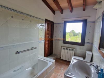 Fantastisches Haus in Arta zu vermieten – 240 m² Wohnfläche