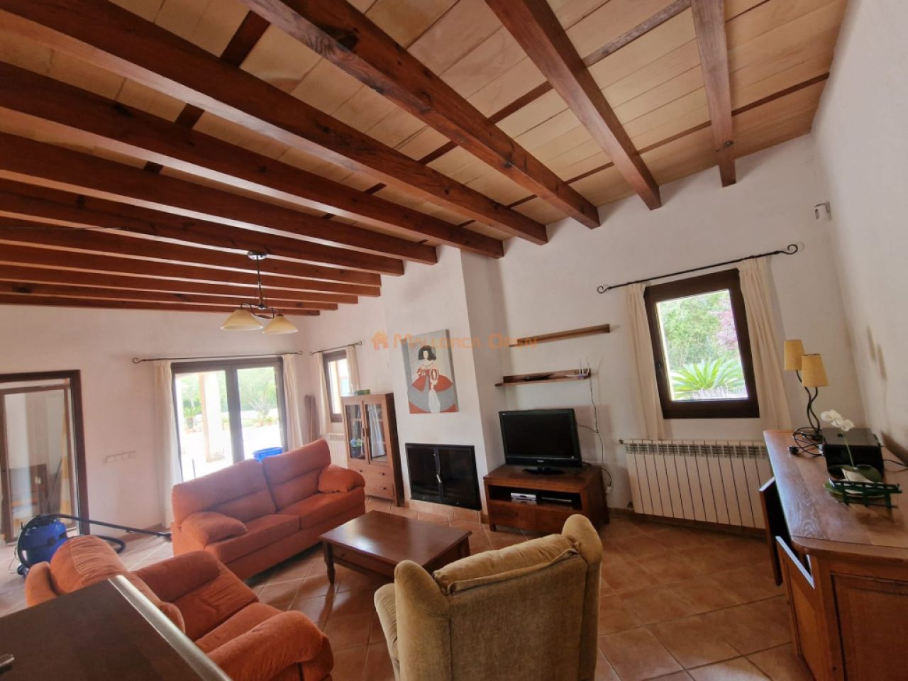 Fantastisches Haus in Arta zu vermieten – 240 m² Wohnfläche