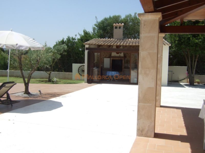 Fantastisches Haus in Arta zu vermieten – 240 m² Wohnfläche