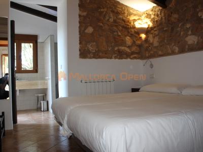 Fantastic house for sale with guest apartment between Manacor and Alcudia