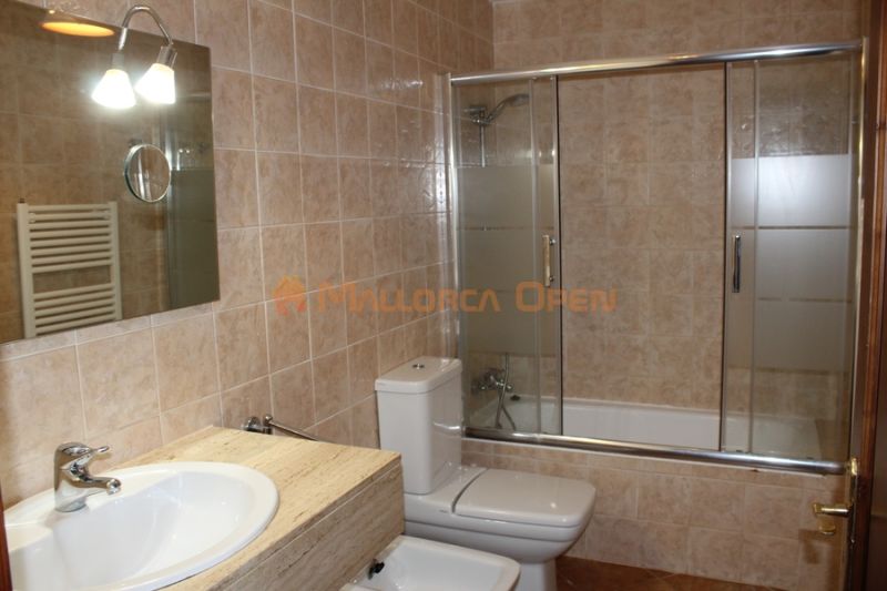 Fantastic house for sale with guest apartment between Manacor and Alcudia