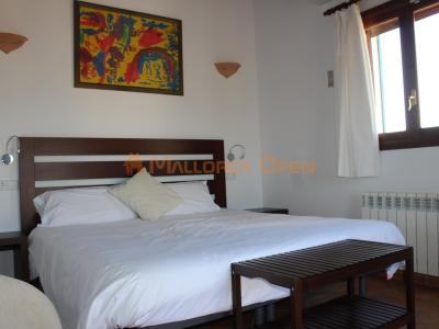 Fantastic house for sale with guest apartment between Manacor and Alcudia