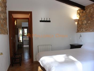 Fantastic house for sale with guest apartment between Manacor and Alcudia