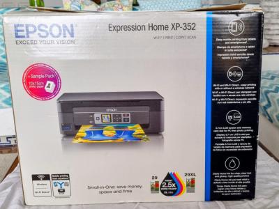 Impresora a color, escáner, copiadora, Wi‑Fi, EPSON Expression Home XP-352 conjunto completo