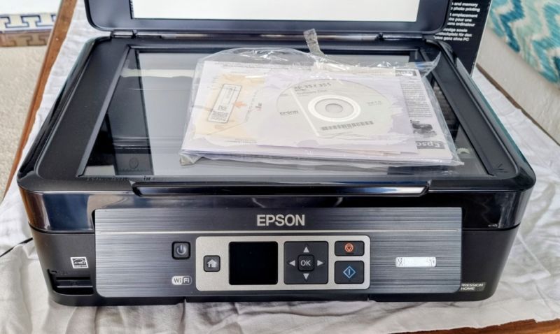 Impresora a color, escáner, copiadora, Wi‑Fi, EPSON Expression Home XP-352 conjunto completo