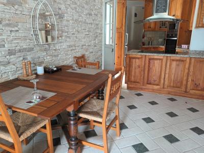 Ferien 2027: 2 Etagenchalet mit Pool, Terrassen, AC in ruhiger Lage von Cala LLombards -- CH 10 FZ