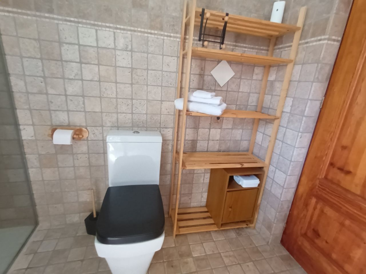 Ferien 2027: 2 Etagenchalet mit Pool, Terrassen, AC in ruhiger Lage von Cala LLombards -- CH 10 FZ