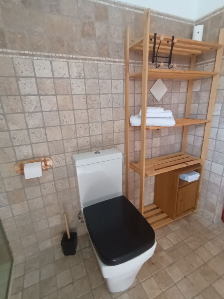 Ferien 2027: 2 Etagenchalet mit Pool, Terrassen, AC in ruhiger Lage von Cala LLombards -- CH 10 FZ