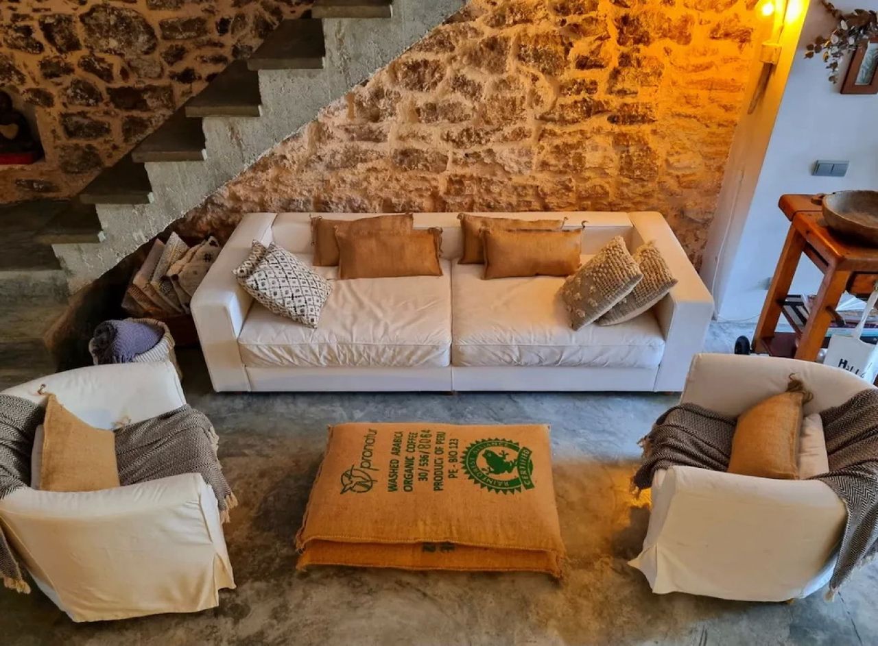 FERIEN: Modernes Dorfhaus mit Innenhof und Terrasse in Es LLombards - DH 12 FZ