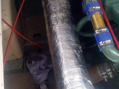 Ferretti Cherokee 50 yate a motor abierto barco en alta mar amarre de barco posible toma de control 